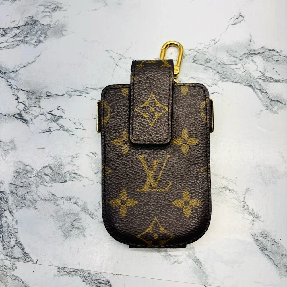 Louis Vuitton Monogram Brown Etui Telephone case Vintage Excellent Condition